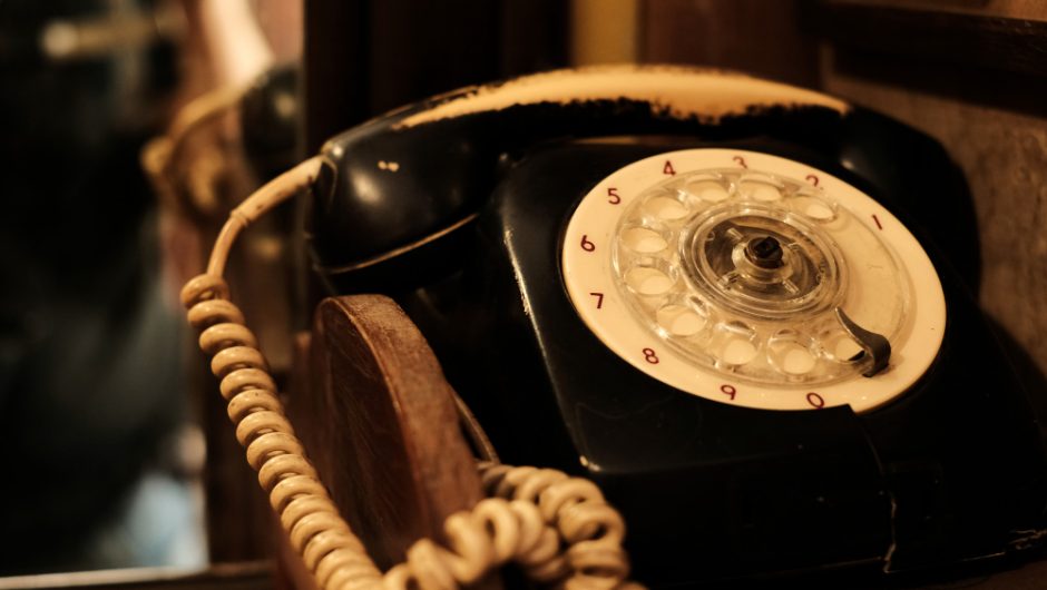 Istoria Telefonului: De la Invenție până în Prezent